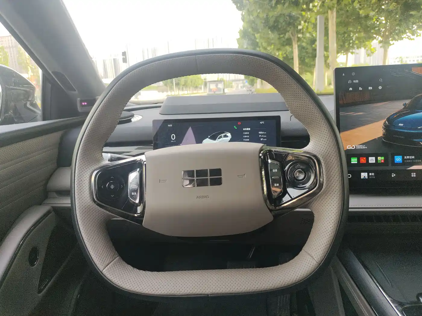 Geely Galaxy Galaxy Xingyao 8 2025 130km EM-P Starship Edition фото 7