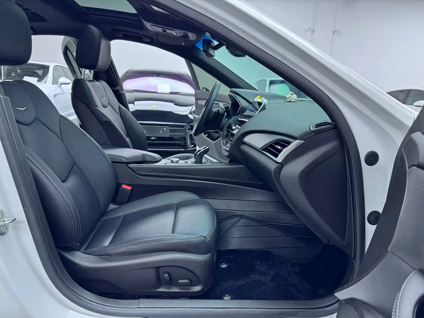 Cadillac CT5 2023 28T Luxury Style (Standard Edition) фото 11