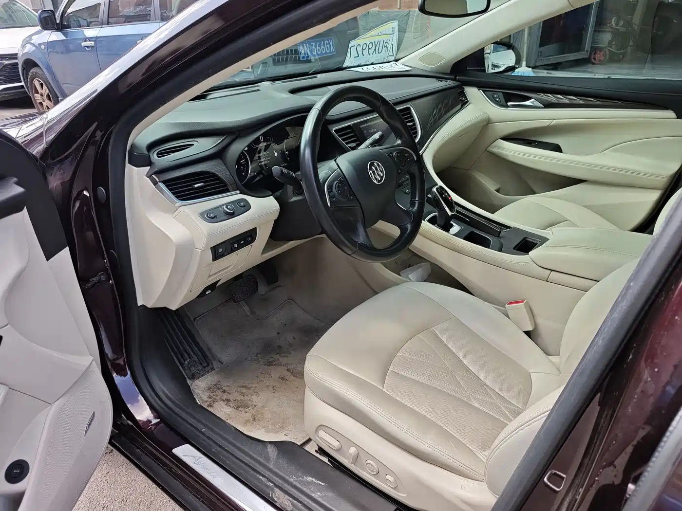Фото 8 - Buick LaCrosse