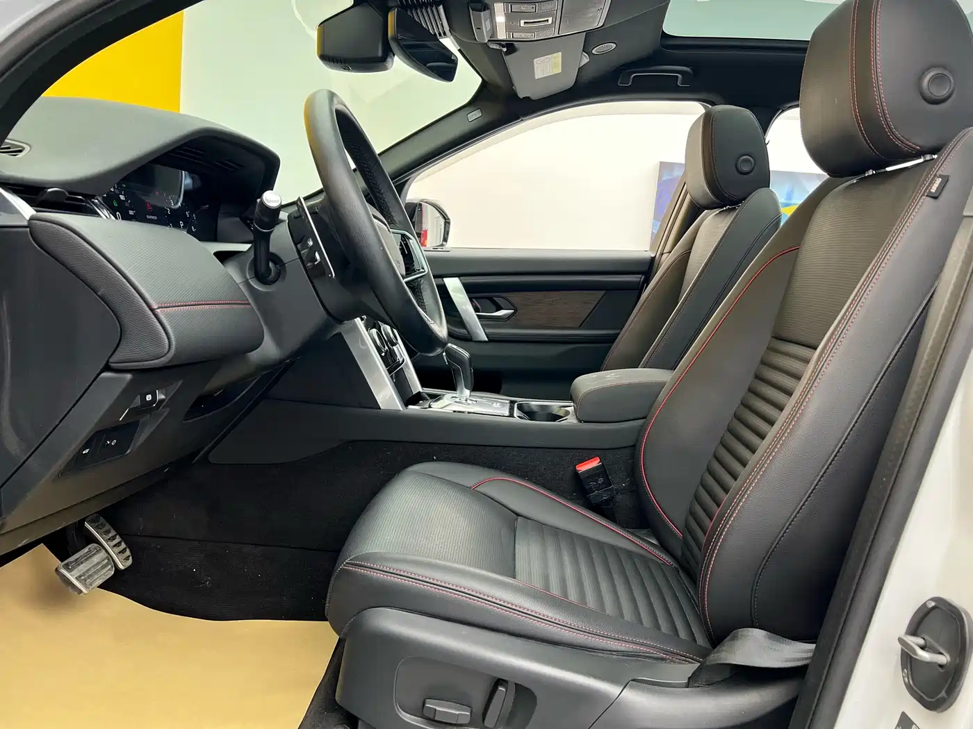 LAND ROVER DISCOVER SPORTS