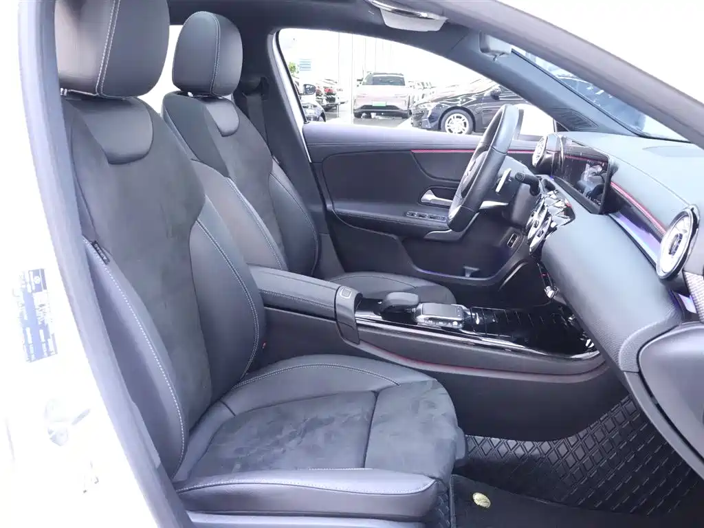 MERCEDES-BENZ A CLASS