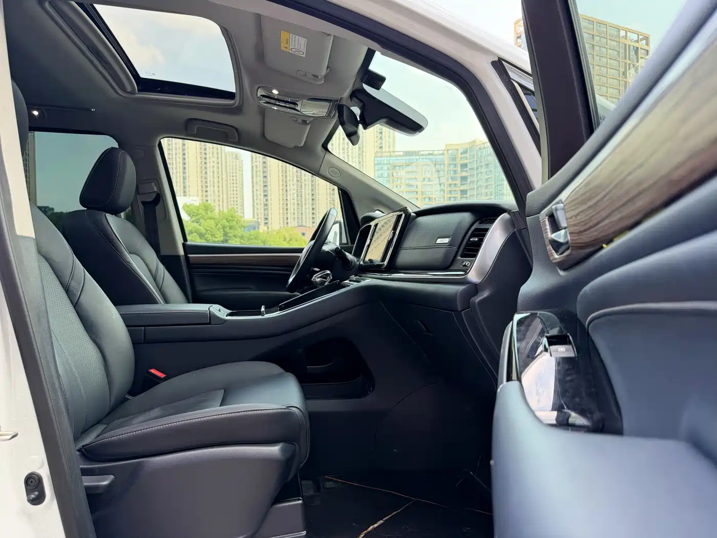 GAC Trumpchi Trumpchi M8 2023 Master Series 390T Ultimate Edition фото 18