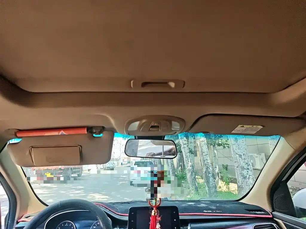 Фото 9 - Baojun 730