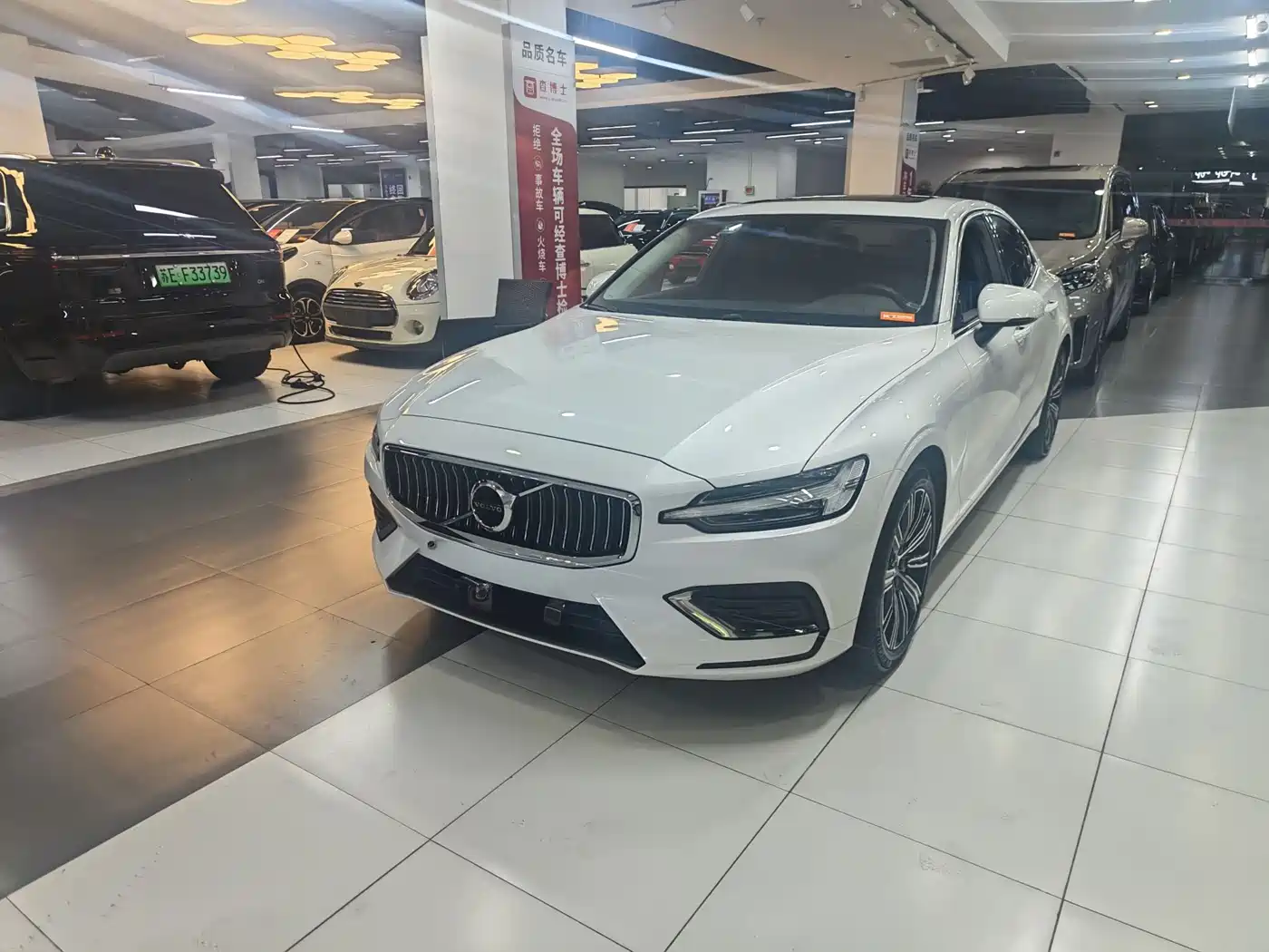 Volvo S60 2022 B4 Smart Vision Luxury Edition