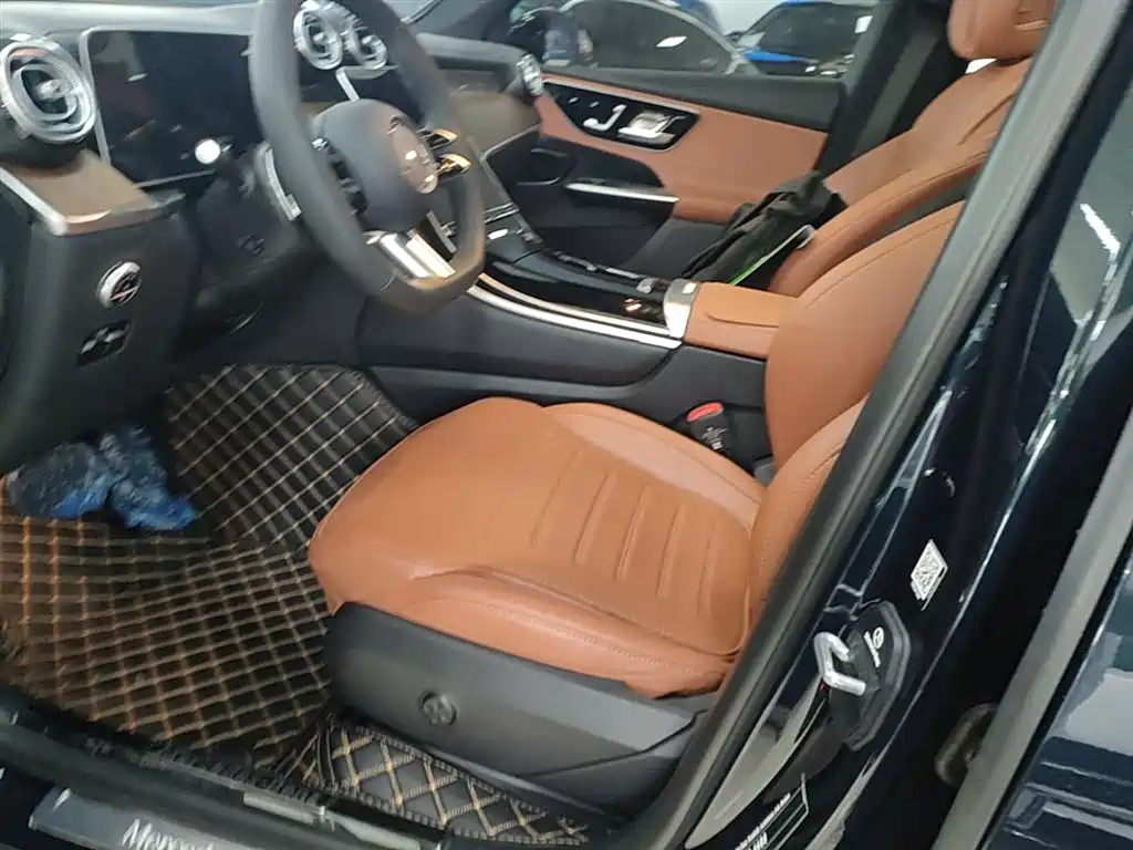 Mercedes-Benz GLC 2025 GLC 300 L 4MATIC Dynamic 5-seater фото 15