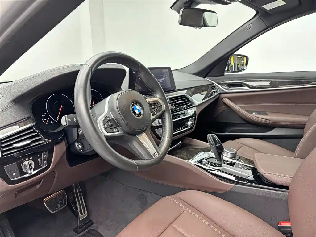 BMW 5 Series 2019 Facelift 525Li M Sport Package фото 13