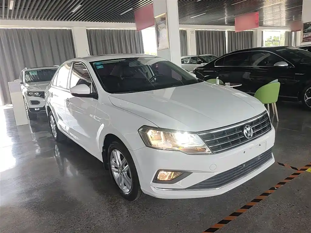 Volkswagen Jetta 2017 1.4L Manual Comfort фото 4