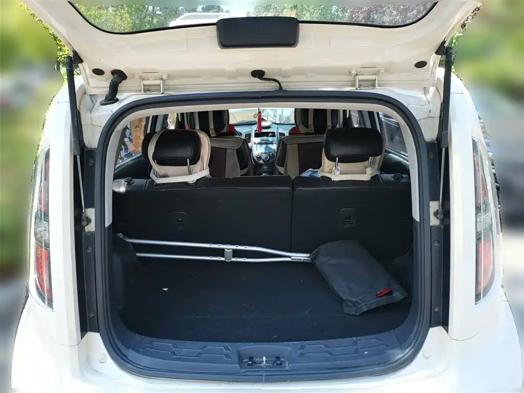 Kia Soul 2013 1.6L AT GL фото 20