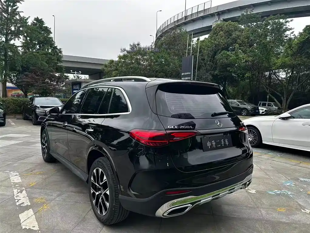 Mercedes-Benz GLC 2023 GLC 260 L 4MATIC Sport 5-seater фото 8