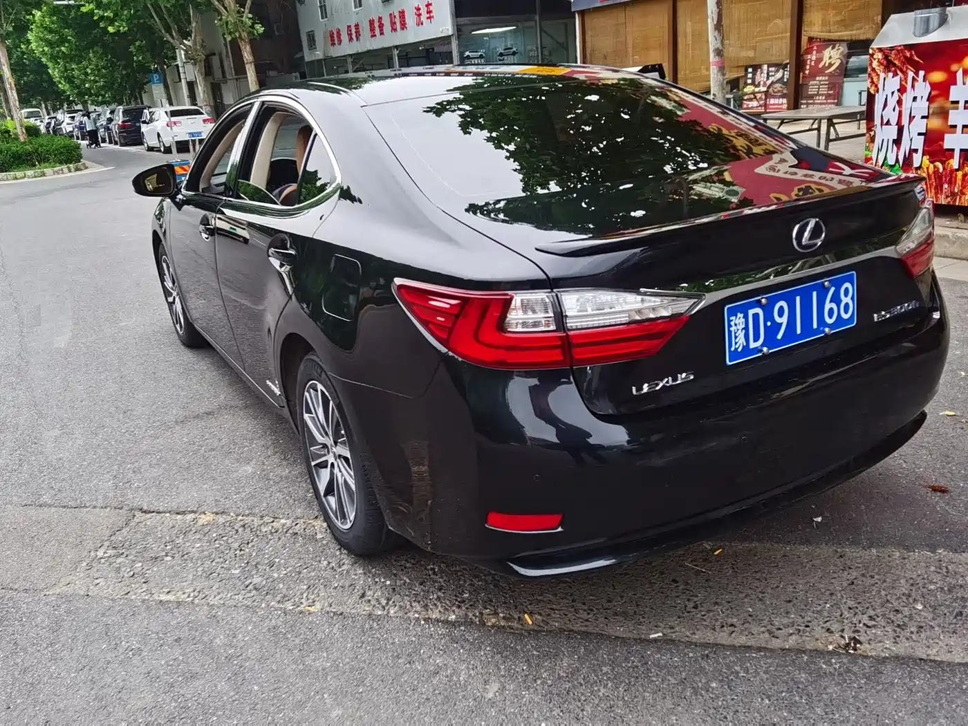 Lexus ES 2015 300h Comfort Edition фото 14