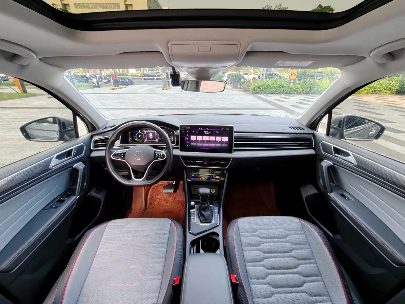 VOLKSWAGEN TIGUAN L NEW ENERGY