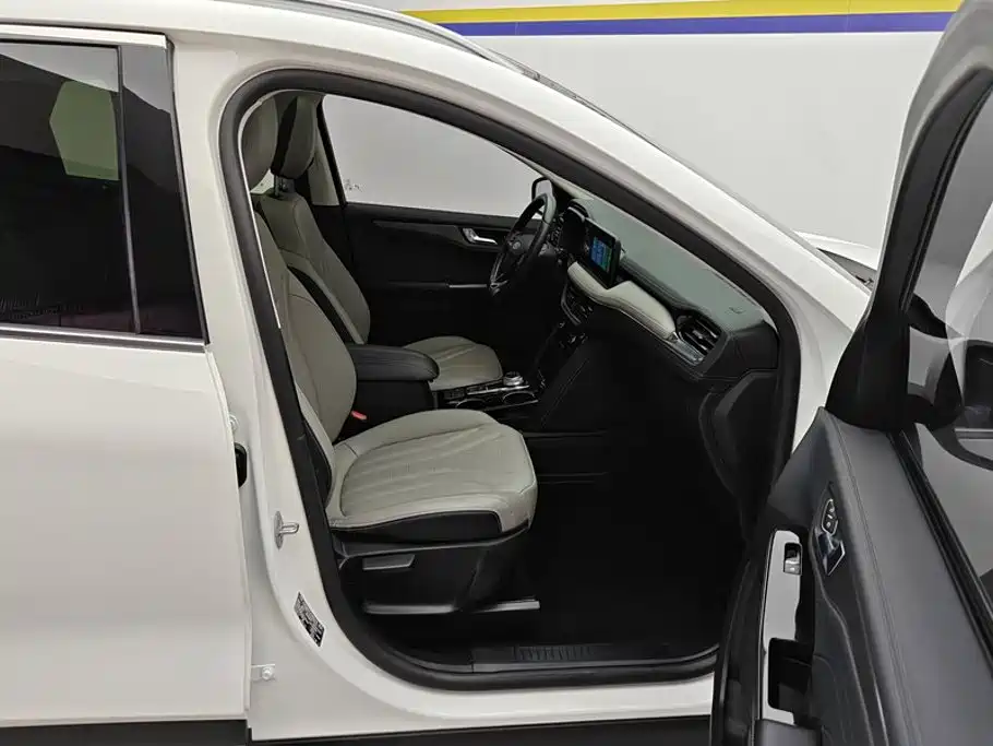 Ford Escape 2022 2020 EcoBoost 245 2WD Premium Edition