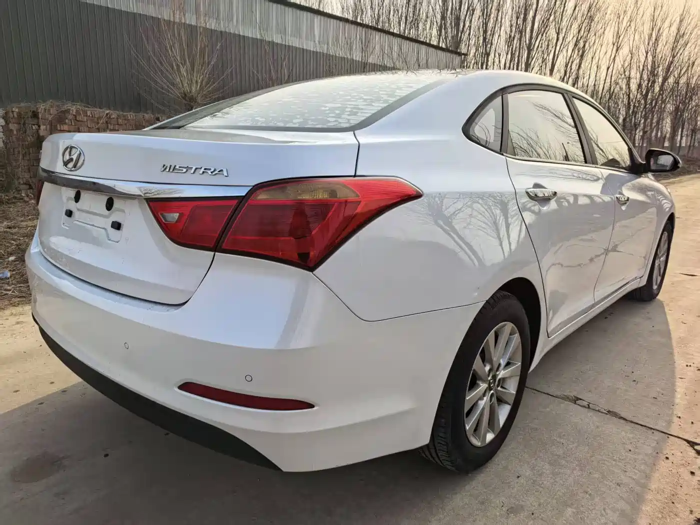 Hyundai Mistra 2016 1.8L Automatic Smart GLS фото 4