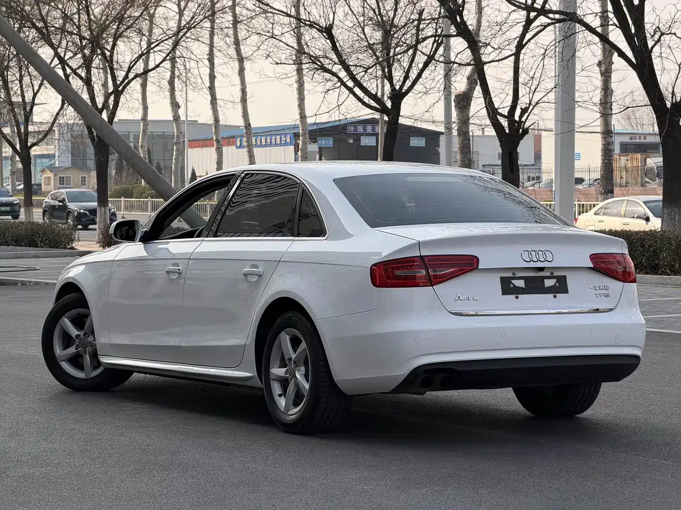 Audi A4L 2013 35 TFSI Automatic Standard фото 4