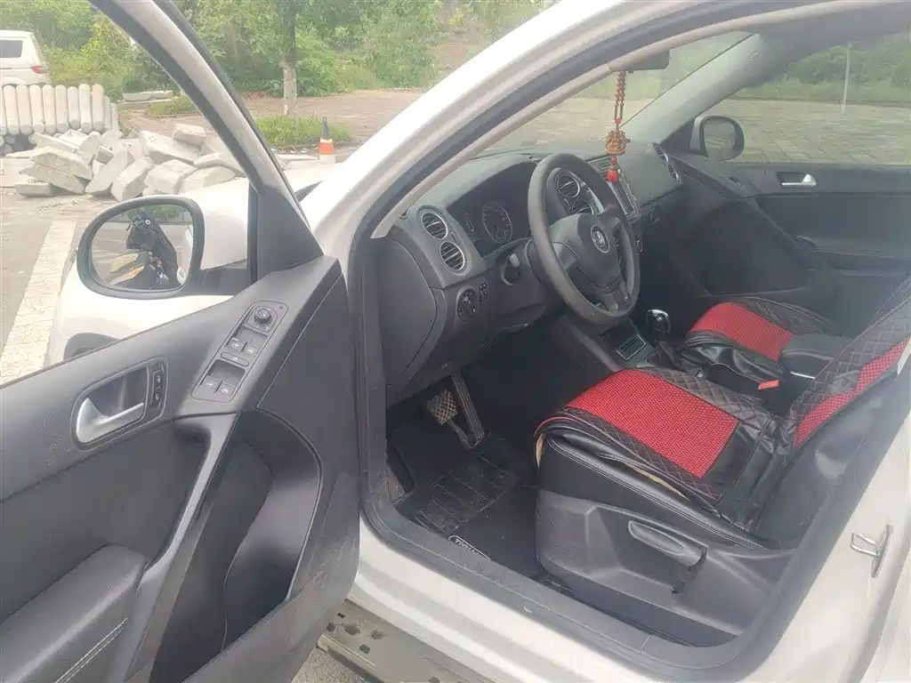 Volkswagen Tiguan 2016 Model 300TSI Automatic 2WD Trend Edition фото 14