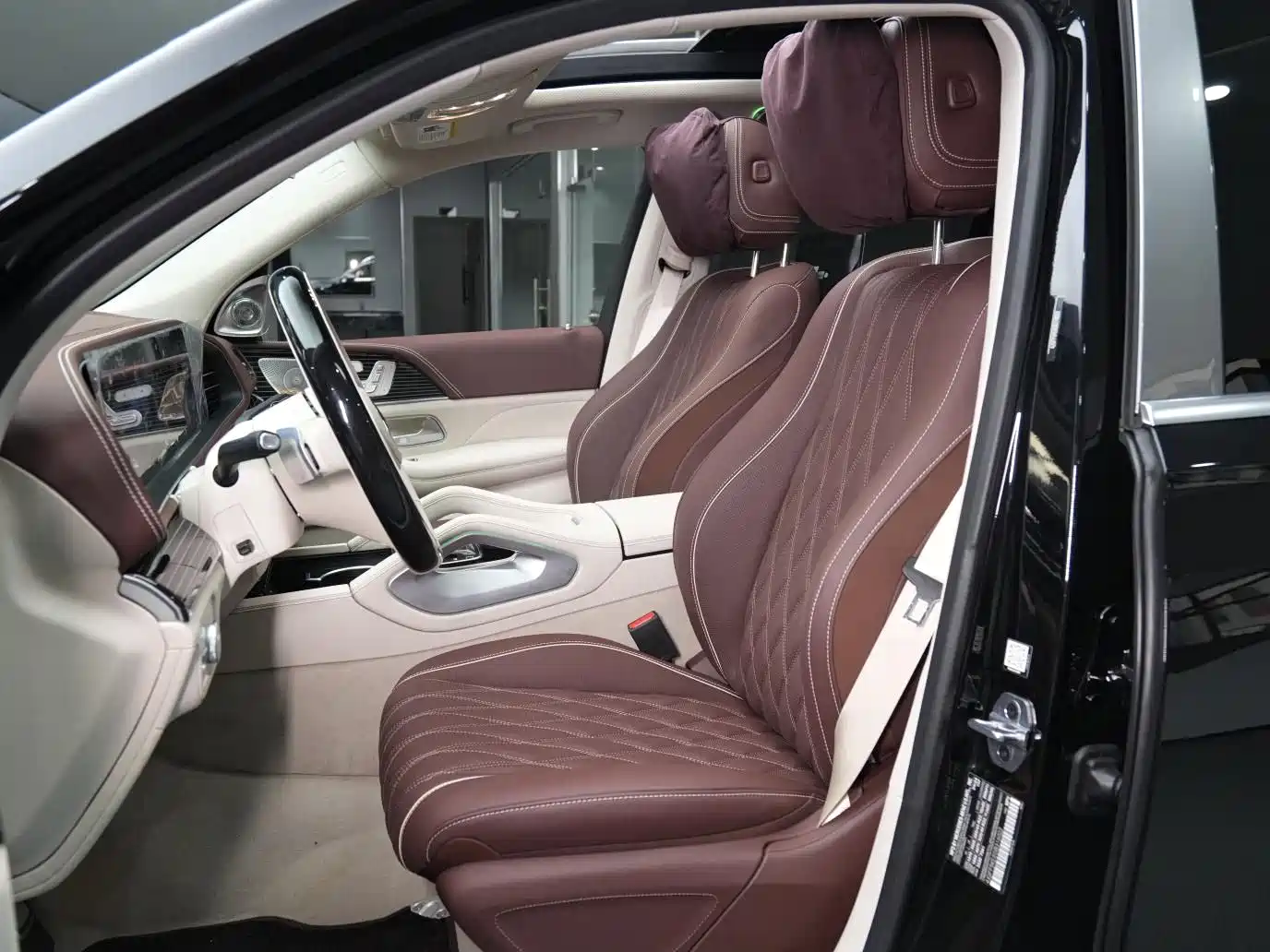Mercedes-Benz Maybach GLS 2024 GLS 480 4MATIC фото 23