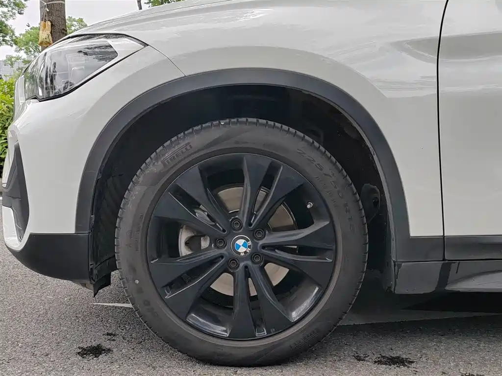 BMW X1 2021 sDrive20Li Fashion фото 14