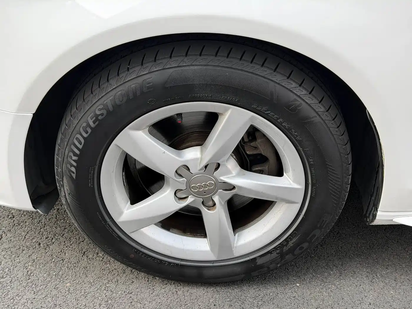 Audi A4L 2013 35 TFSI Automatic Standard фото 14
