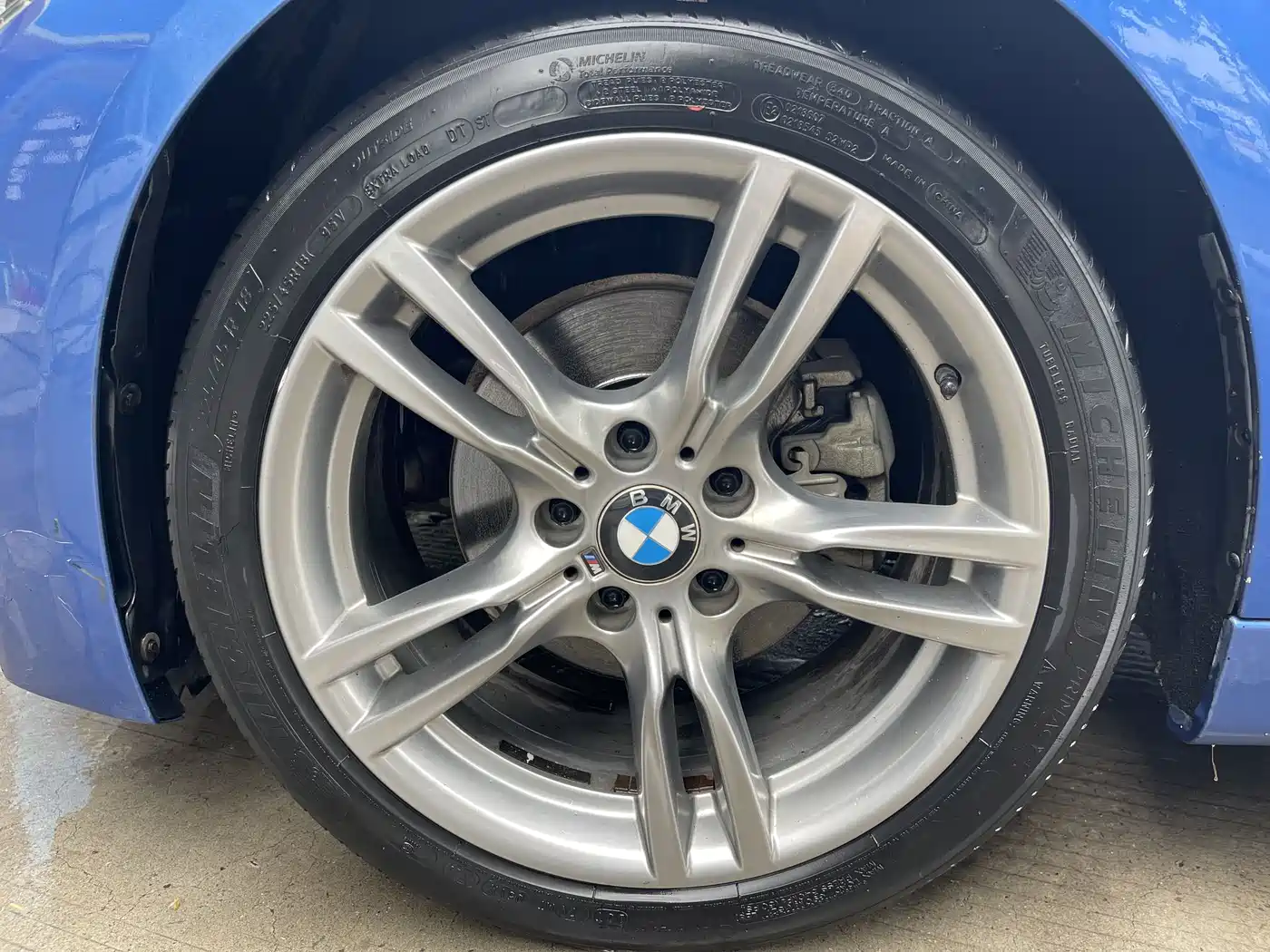 BMW 3 Series 2018 320Li M Sport Black Night Edition фото 19