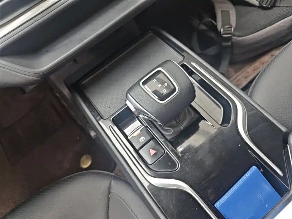 Hongqi E-QM5 2023 620km PLUS фото 16