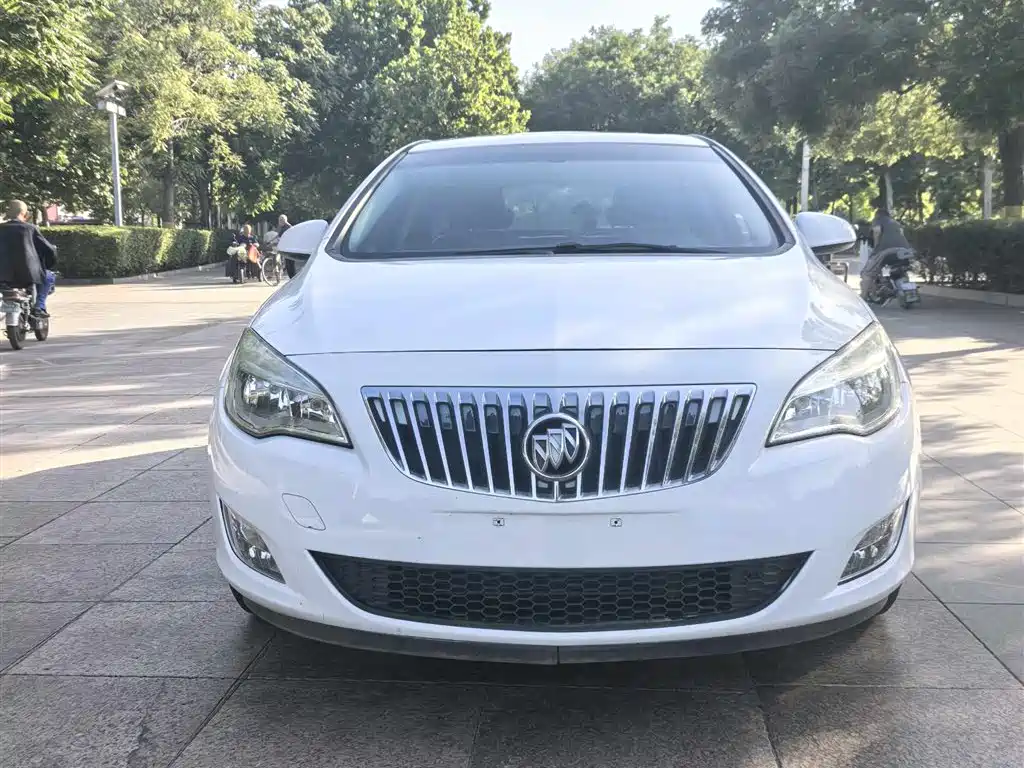 Buick Excelle 2014 XT 1.6L Automatic Fashion фото 2
