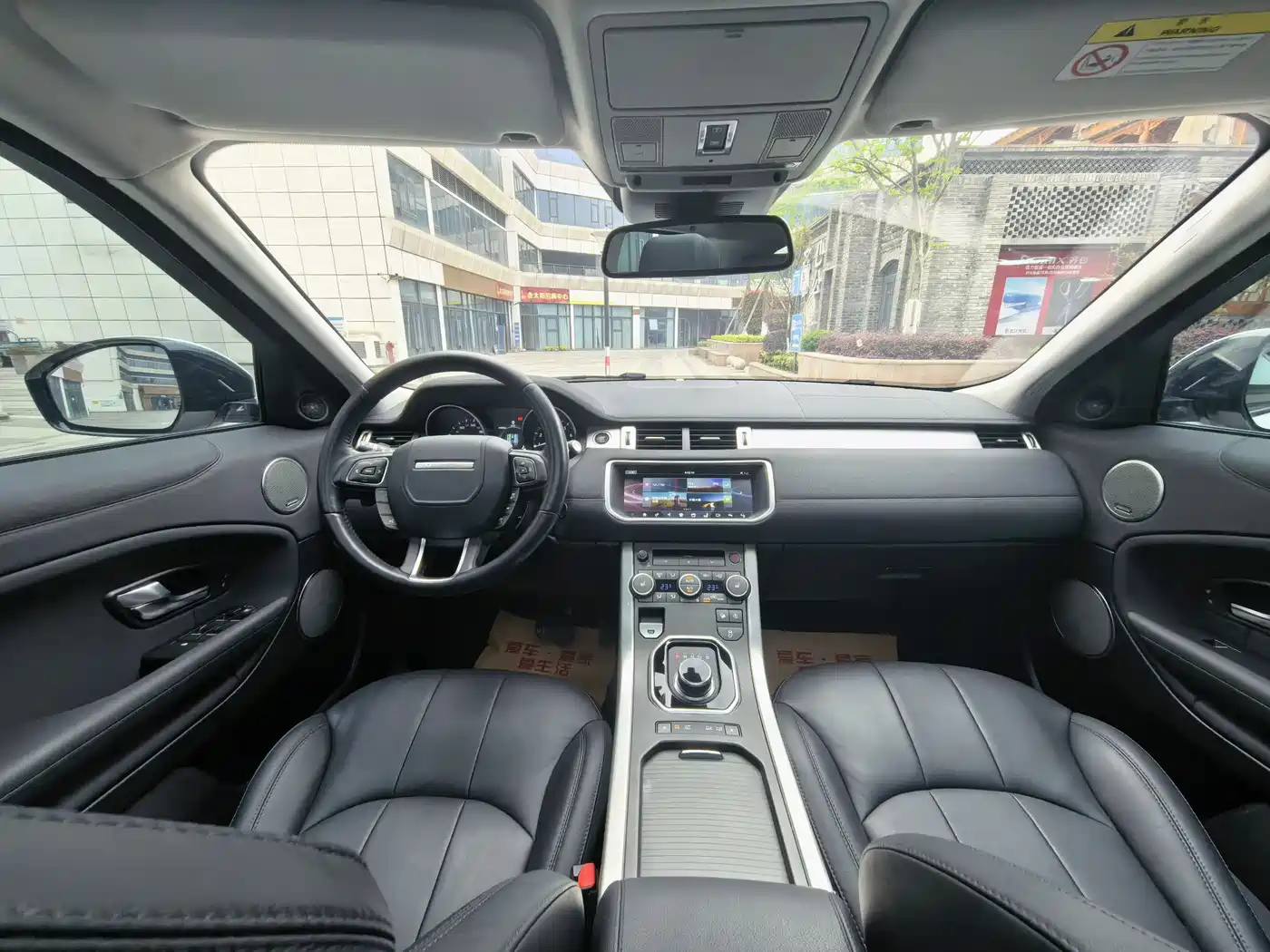 Land Rover Range Rover Evoque 2018 240PS SE Smart Edition фото 16