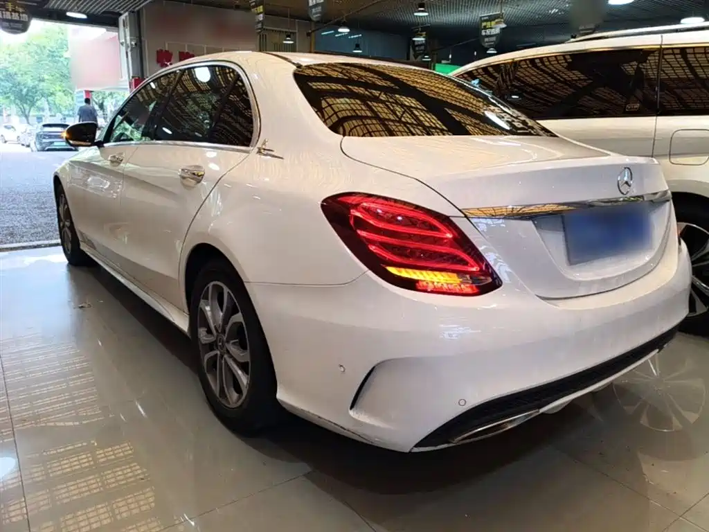 Mercedes-Benz C-Class 2018 C 180 L Fashion Sport Edition фото 5