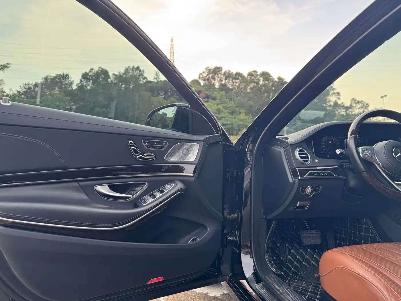 Mercedes-Benz Maybach S-Class 2020 S 450 4MATIC Collector's Edition фото 3