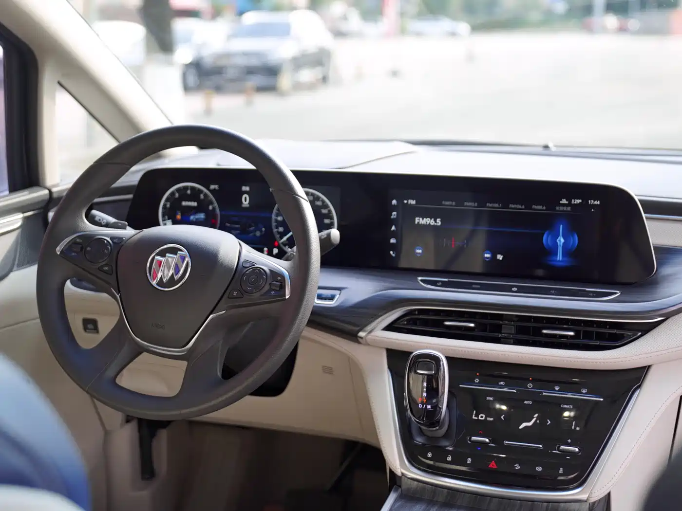 Buick GL8 2021 ES Landlord 653T Flagship фото 4