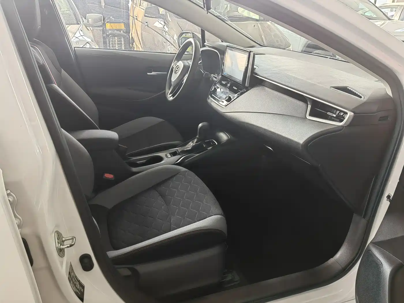 Toyota Corolla 2021 1.2T S-CVT Elite PLUS Edition фото 13
