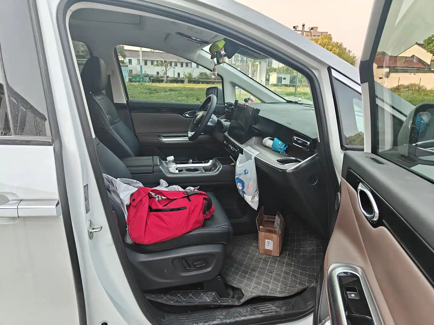 GAC Trumpchi Trumpchi E8 2024 Glory Series 2.0L Glory Edition фото 6