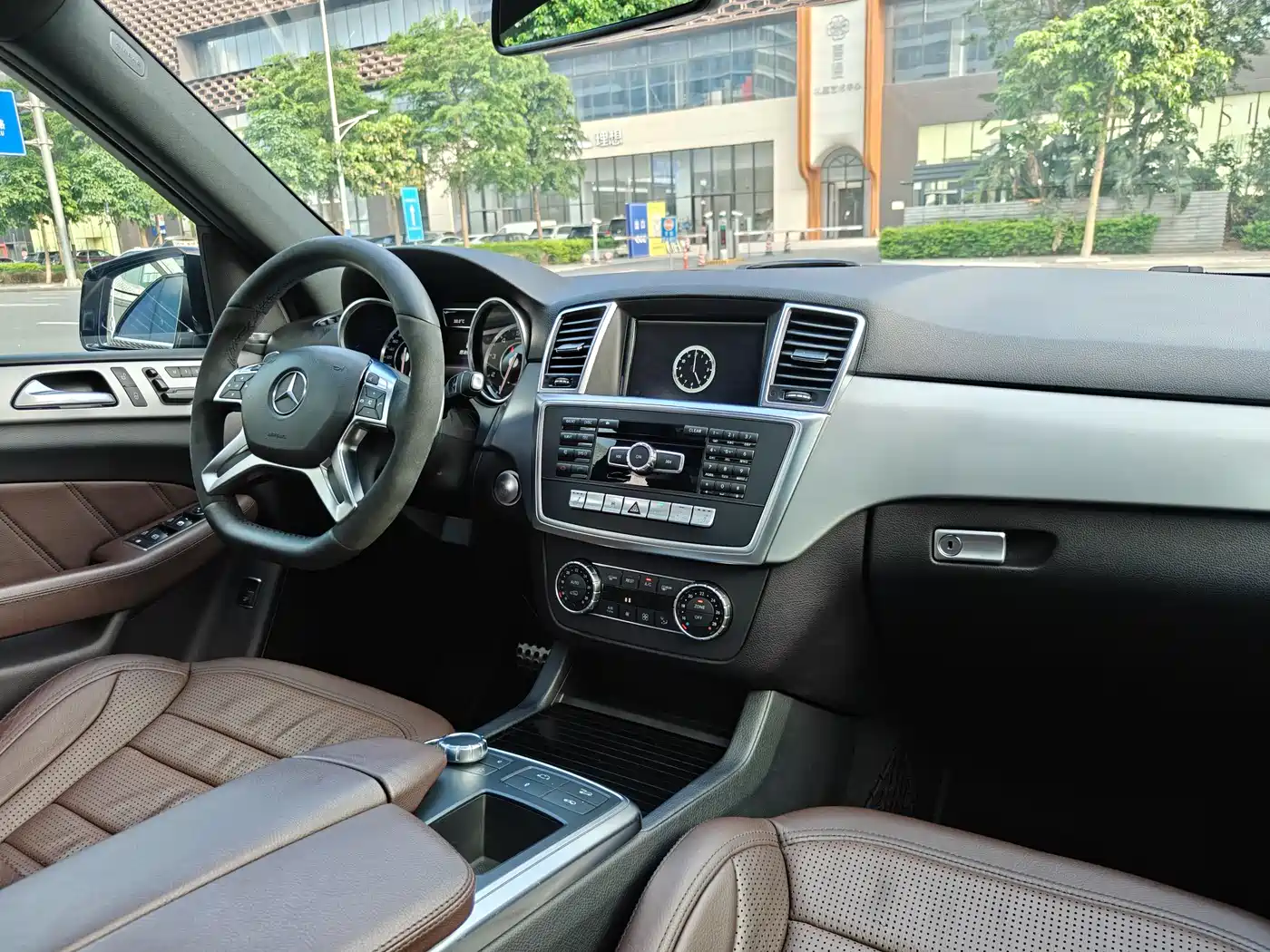 Mercedes-Benz M-Class AMG 2014 AMG ML 63 фото 12
