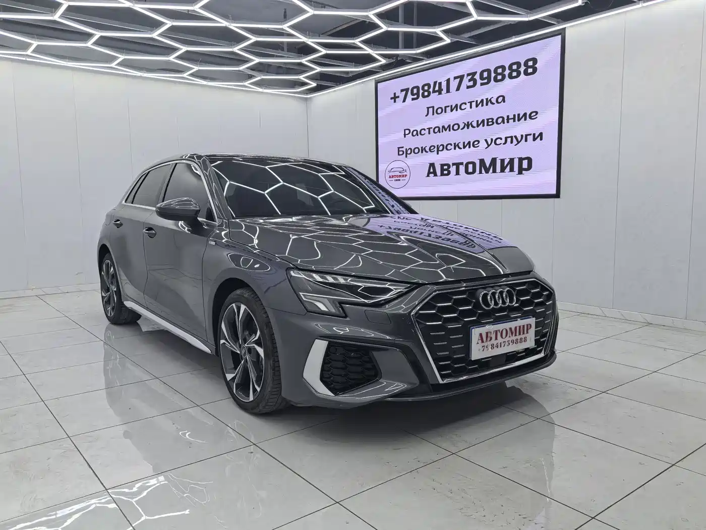 Audi A3 2022 Sportback 35 TFSI Luxury Sport фото 3
