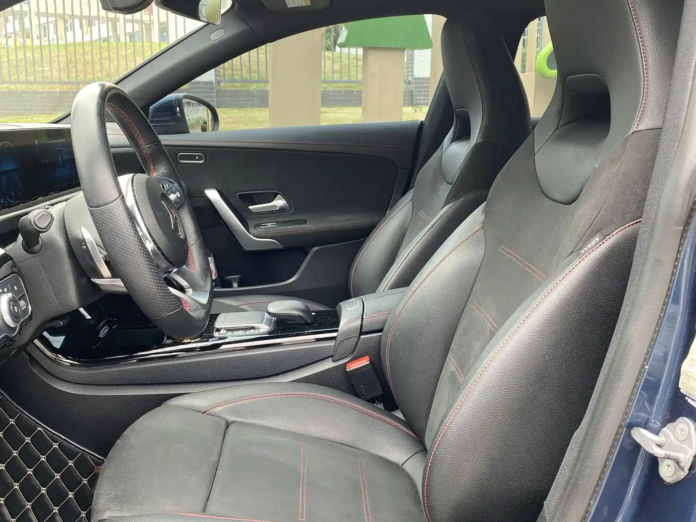 Mercedes-Benz CLA (Import) 2020 CLA 200 фото 14