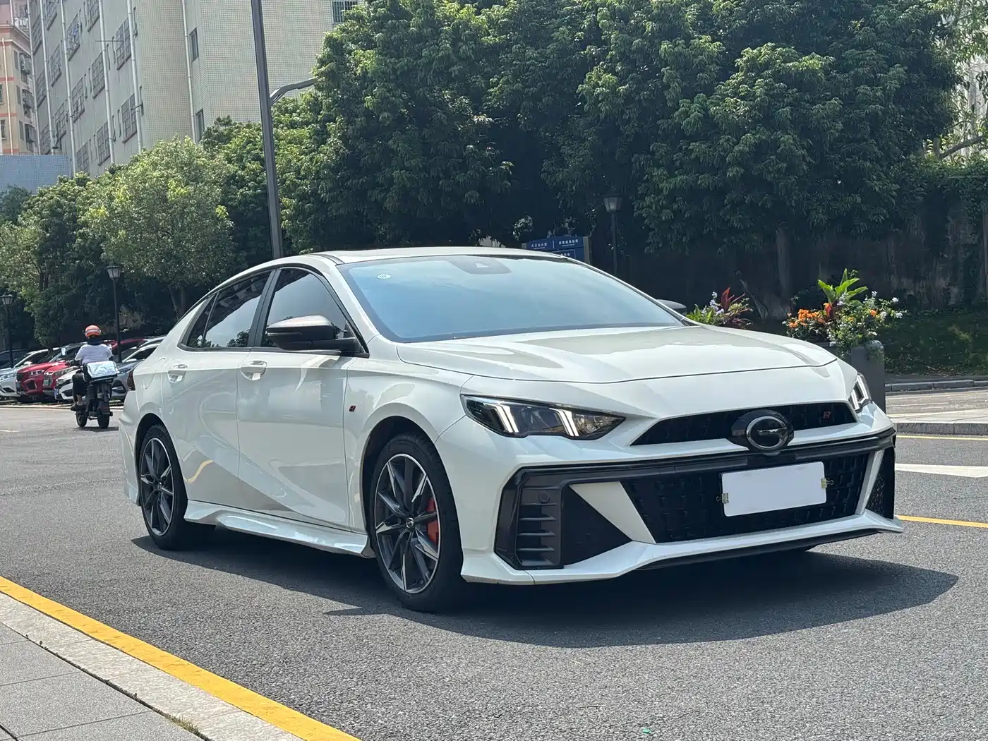 GAC Trumpchi Trumpchi Emkoo 2023 400T Automatic R PRO фото 3