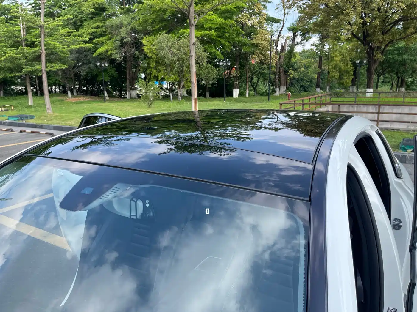 Mercedes-Benz E-Class 2020 E 300 L Sport Luxury Model фото 26