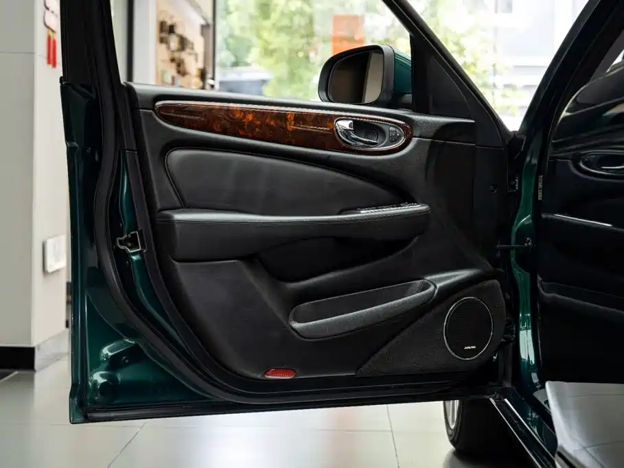 Jaguar XJ 2009 2007 Model XJ6L 3.0 Royal Long Wheelbase