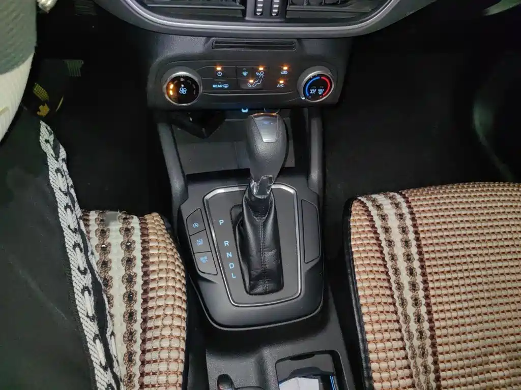 Фото 7 - Ford Focus