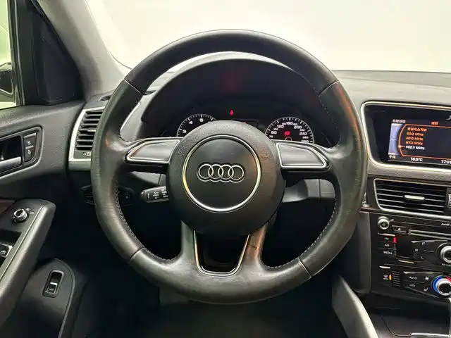 Audi Q5 2018 2017 Plus 40 TFSI Progressive