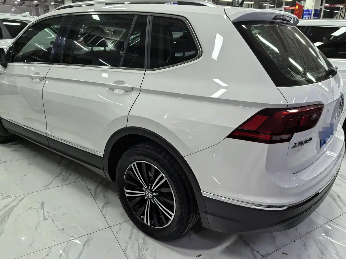 Volkswagen Tiguan L 2019 330TSI Automatic 2WD Panorama Comfort Edition China VI фото 4