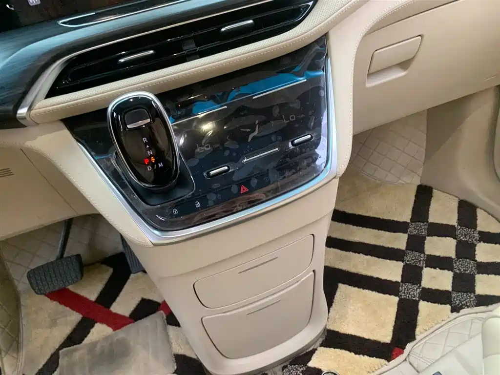 Buick GL8 2023 ES Landmaster Smart Flagship фото 21