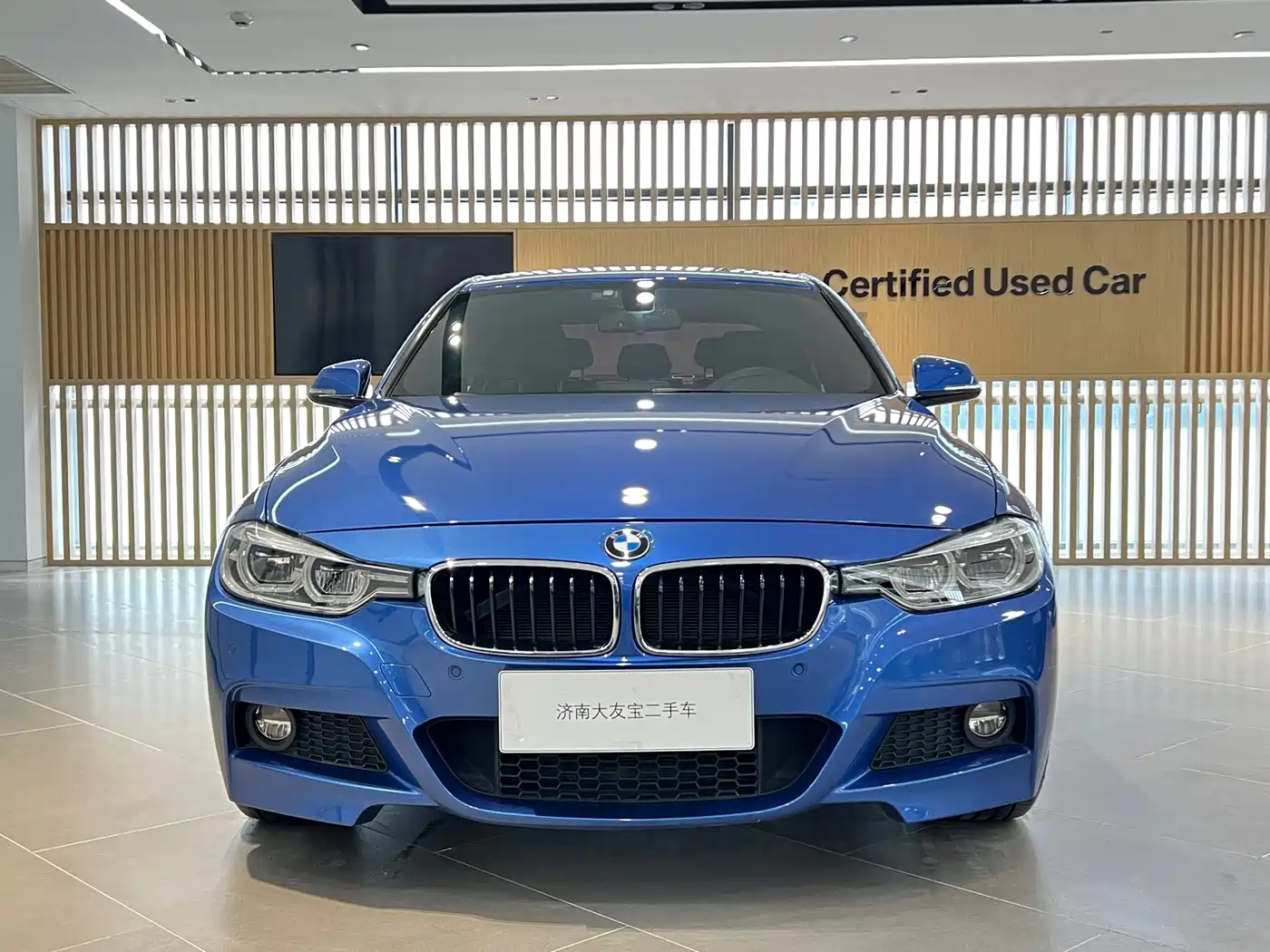 BMW 3 Series 2017 320i M Sport фото 2
