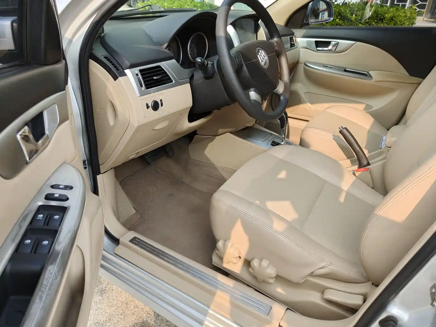 Buick Excelle 2013 1.5L Automatic Classic фото 11