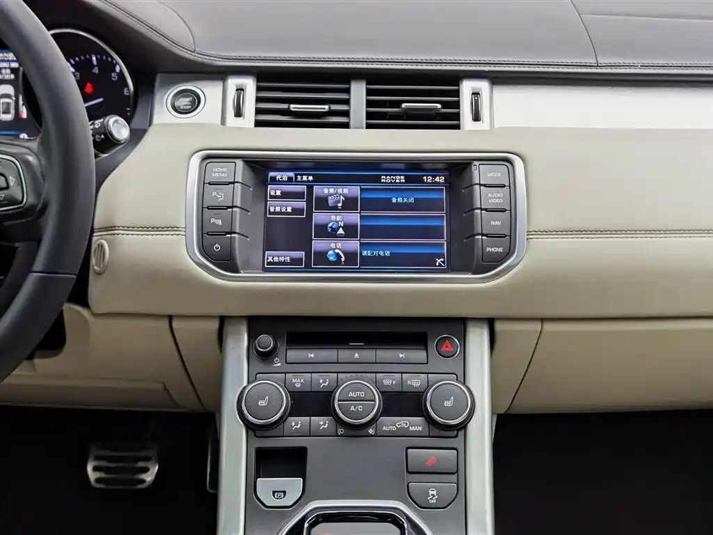 Land Rover Range Rover Evoque (Import) 2012 2.0T 5-door Premium Edition фото 12