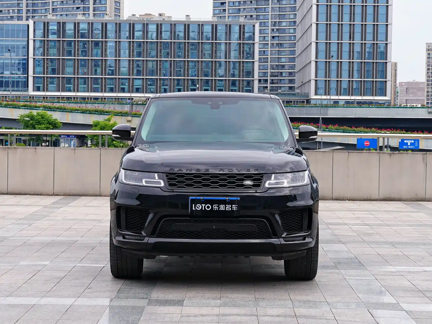 Land Rover Range Rover Sport 2018 3.0 SC V6 Fashion Genesis DYNAMIC фото 2
