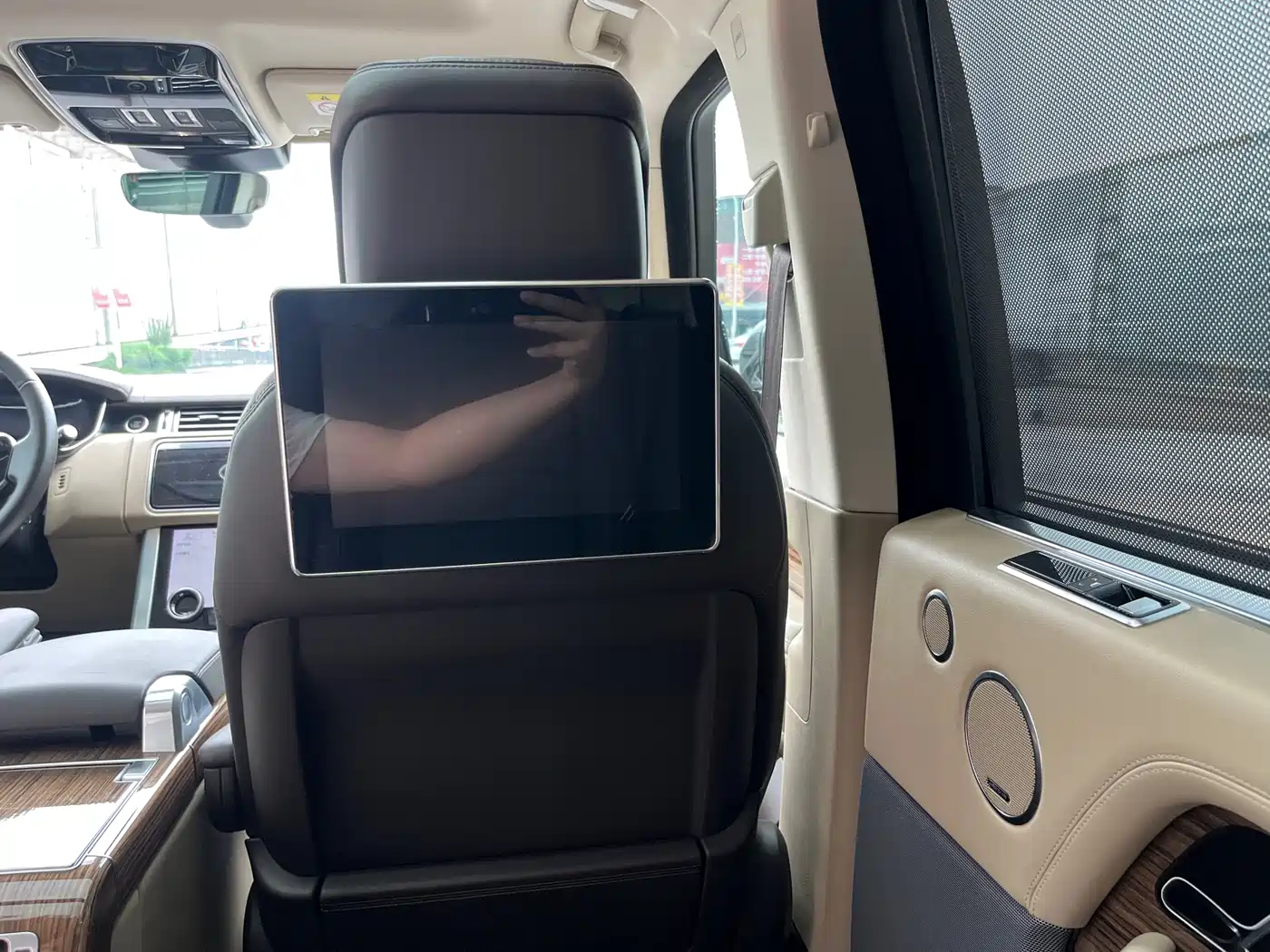 Land Rover Range Rover 2019 3.0 SC V6 Heritage Extended Edition фото 6