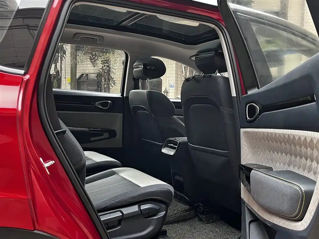 Baojun RM-5 2020 2019 1.5T CVT 24-hour Online Premium 6-seater