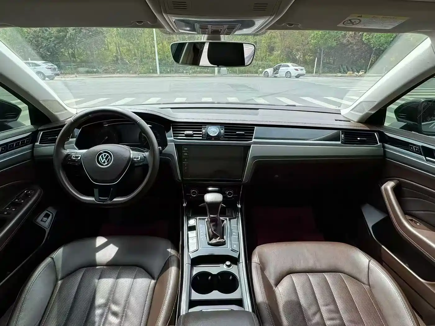 Volkswagen Phideon 2021 380TSI Luxury Edition фото 6