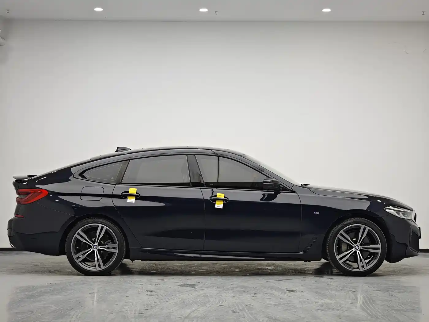 BMW 6 Series GT 2022 Model 630i M Sport Package фото 4