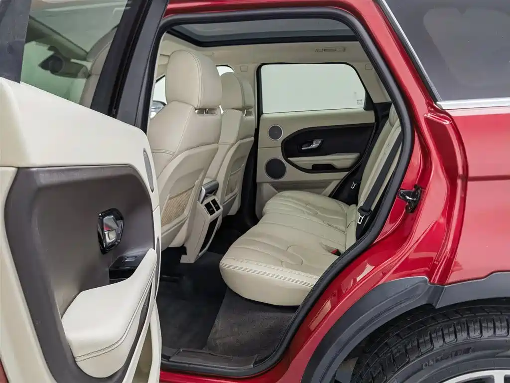 Land Rover Range Rover Evoque (Import) 2012 2.0T 5-door Premium Edition фото 15